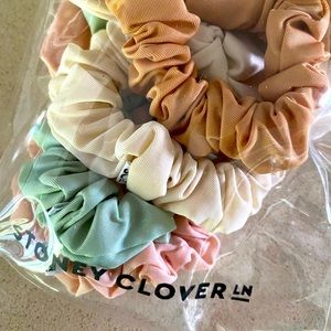 ** NWT ** Stoney Clover Lane Classic Scrunchies
